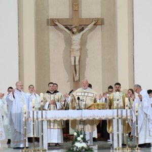 Biskup Petanjak predslavio misu povodom 40. obljetnice kanonizacije Leopolda Mandića u zagrebačkoj Dubravi